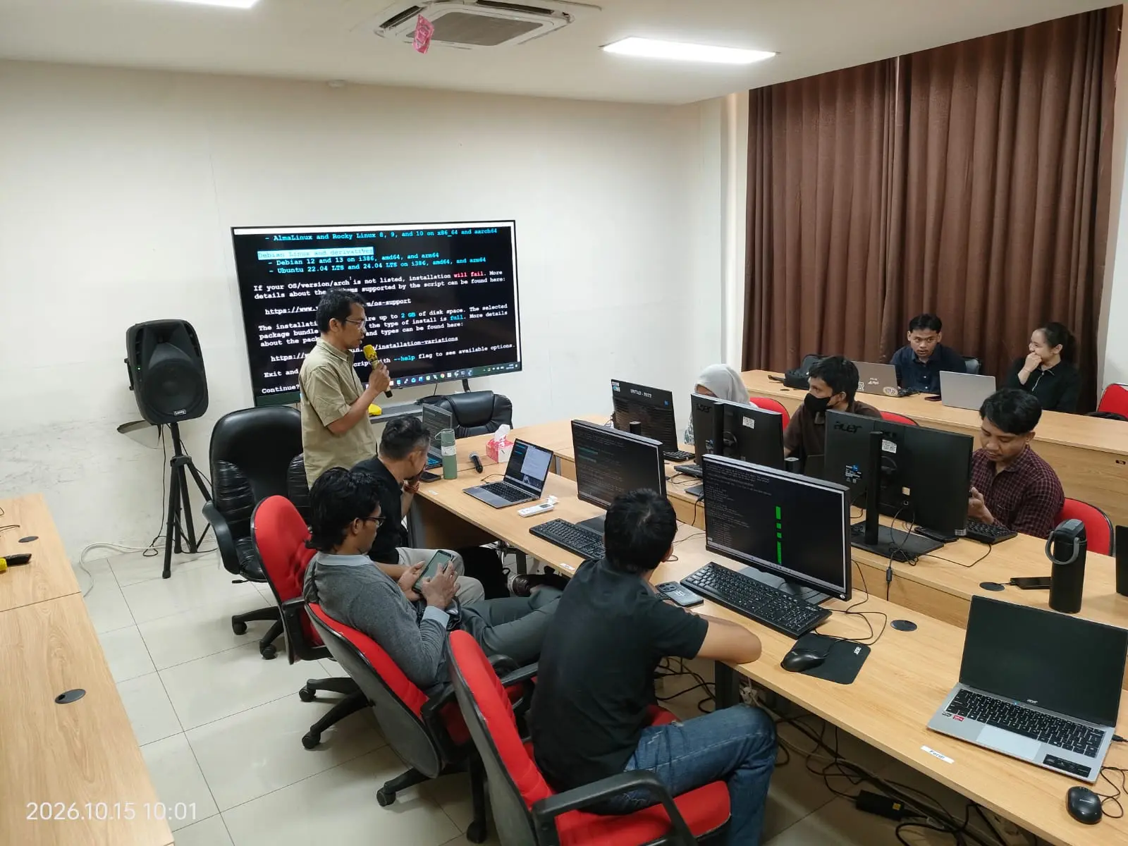 Foto Sesi Praktik Bimtek UPA TIK Untad